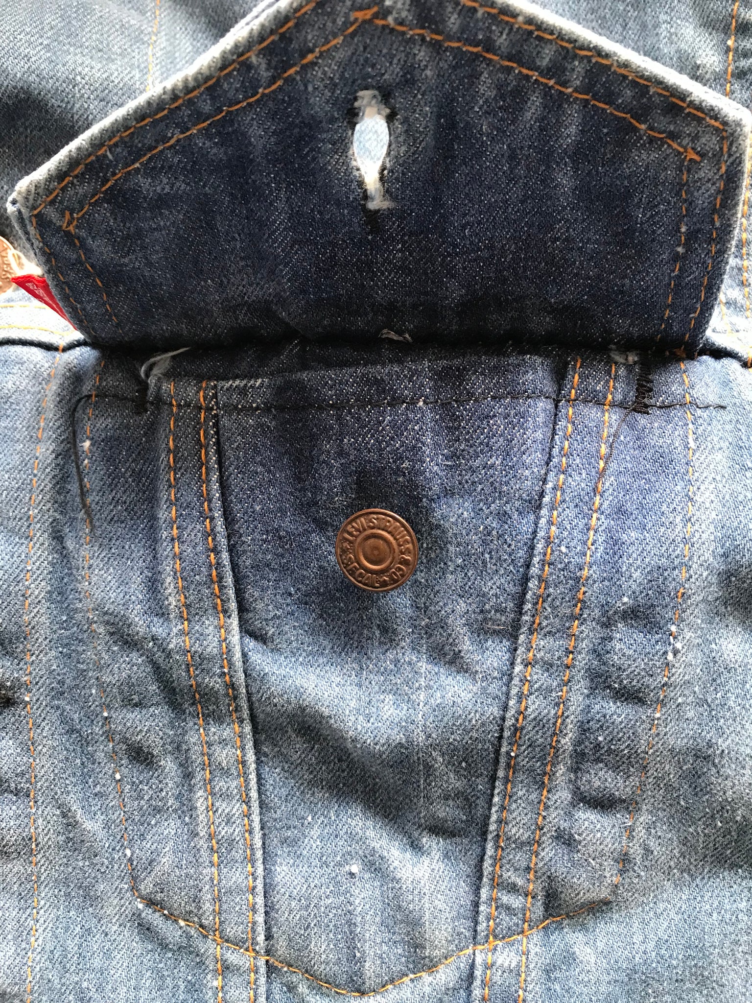 Vintage 1960’s Type 3 LEVI’S Big E 70505 Size XS Two Pocket Denim Trucker Jacket With Eagle Back Made in USA