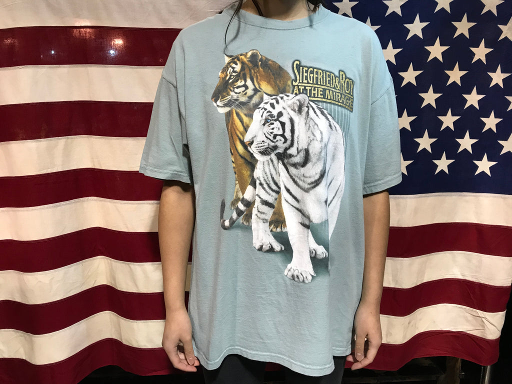 Animal Print 90’s Vintage T-Shirt “ Tigers “ Siegfried & Roy At The Mirage