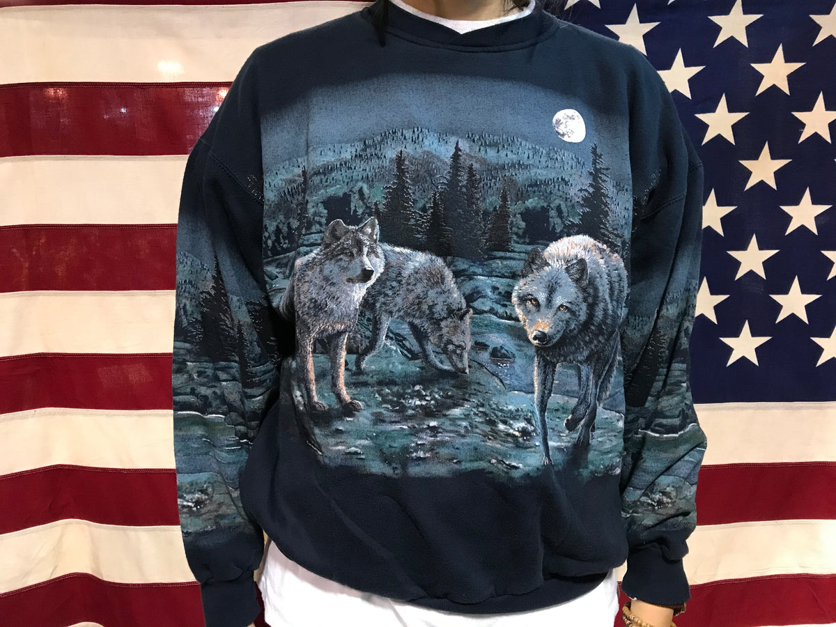 Wolves Animal Print 90's Vintage Sweat by ©️Art Unlimited