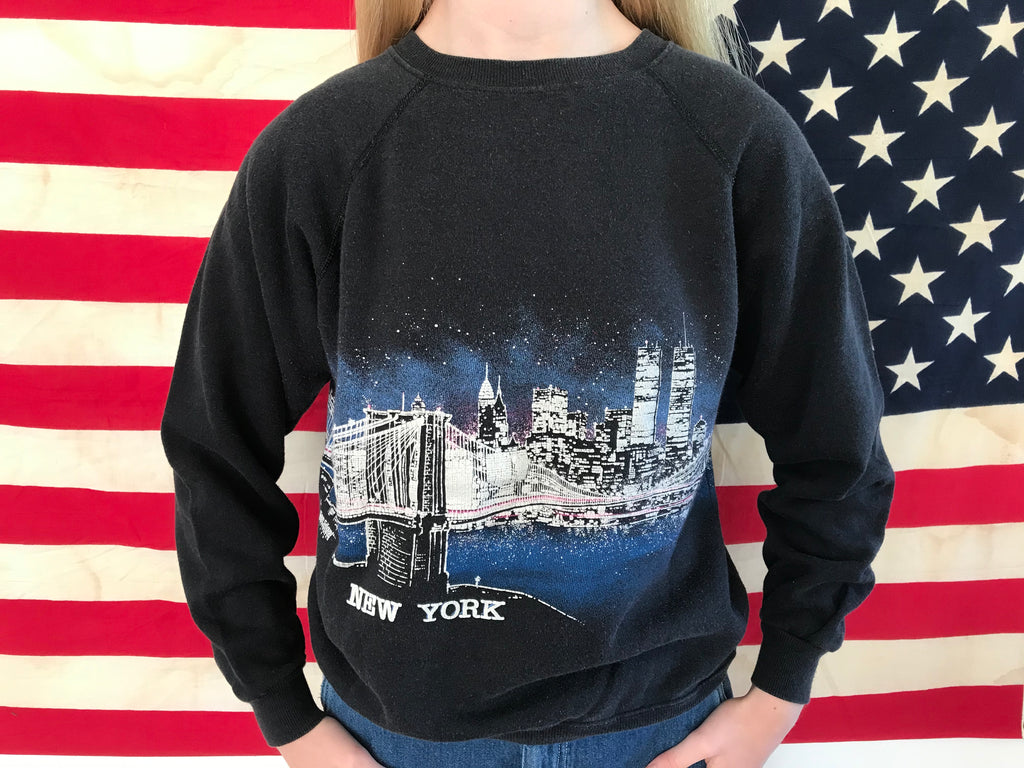 New York ™️San Segal Sportswear 1989 Twin Towers Vintage Crew Sweat By Hanes USA