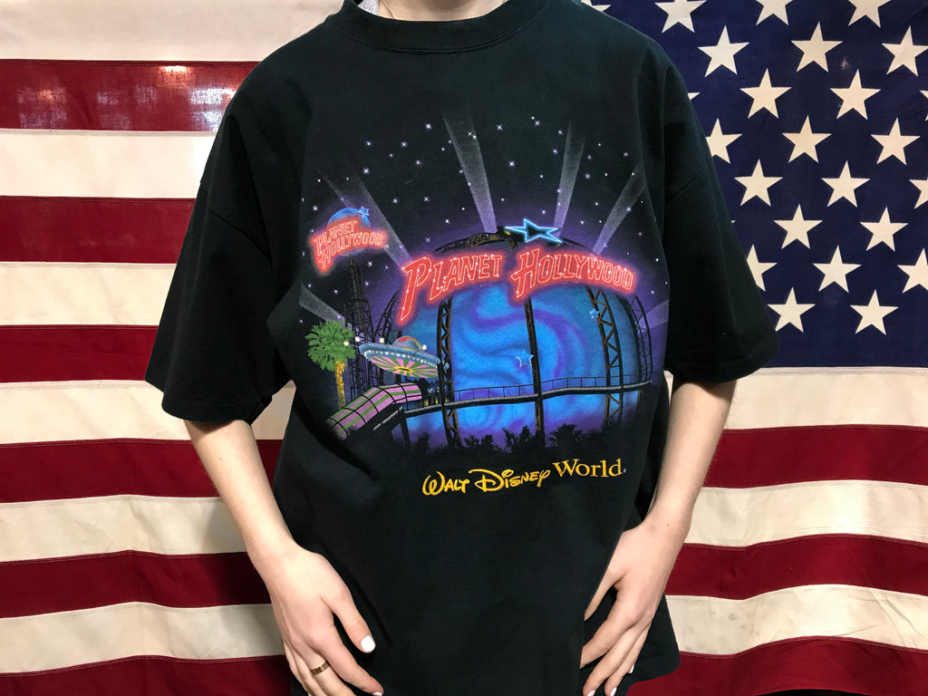 Planet Hollywood “ Walt Disney World  “  90’s Vintage Crew T-Shirt Made In USA