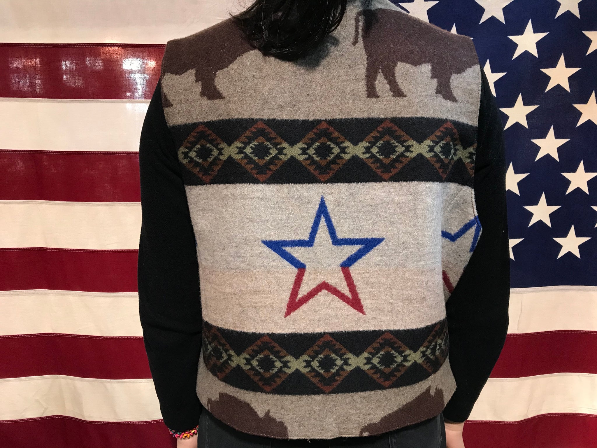 Pendleton Woolen Mills High Grade Western Wear Vintage South Western Tribal Aztec & Bison Design Wool Vest Made in USA