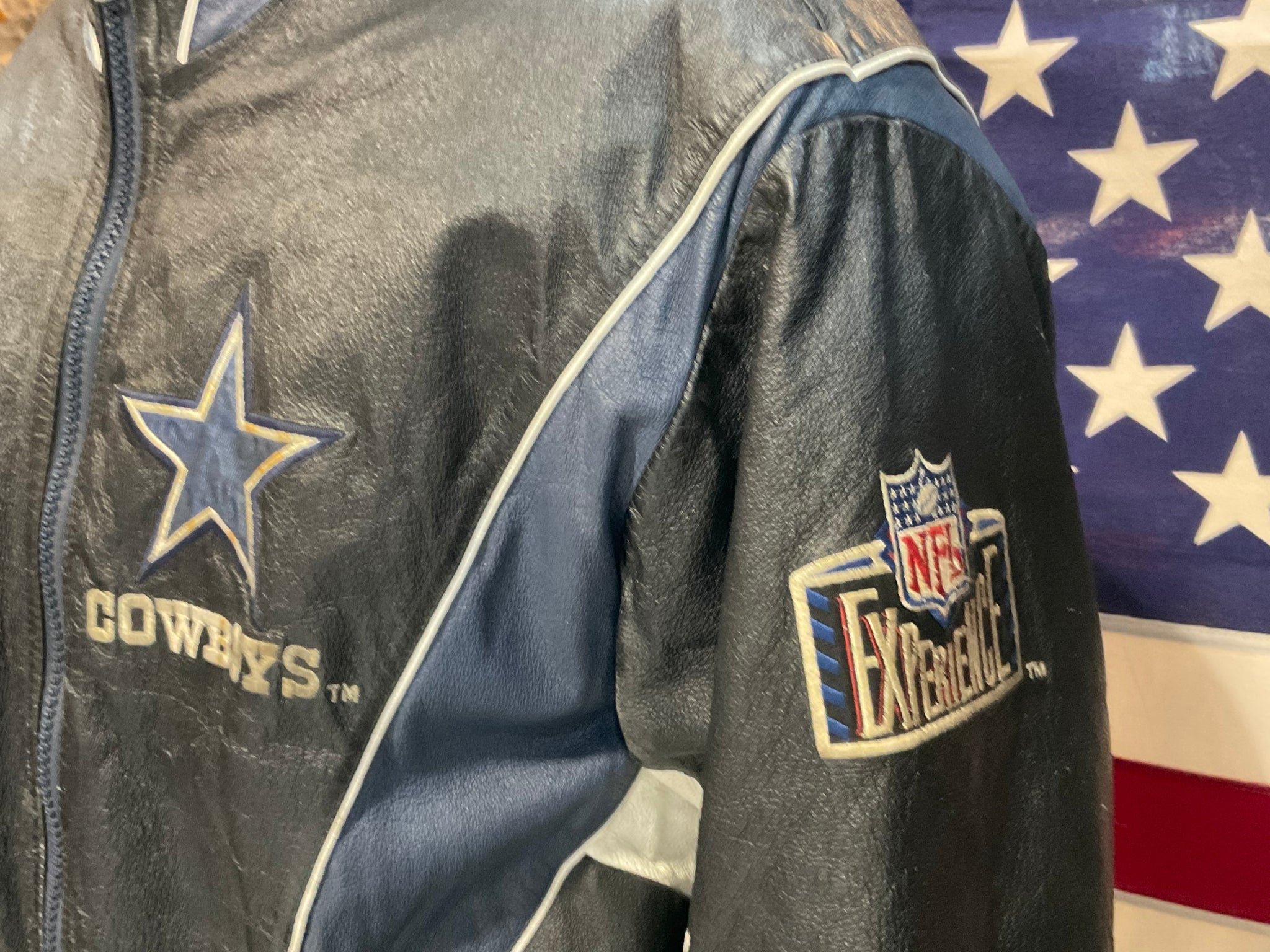 Dallas Cowboys NFL Vintage 90’s Leather Mens Bomber Jacket by Daniel Young Pro Player®️