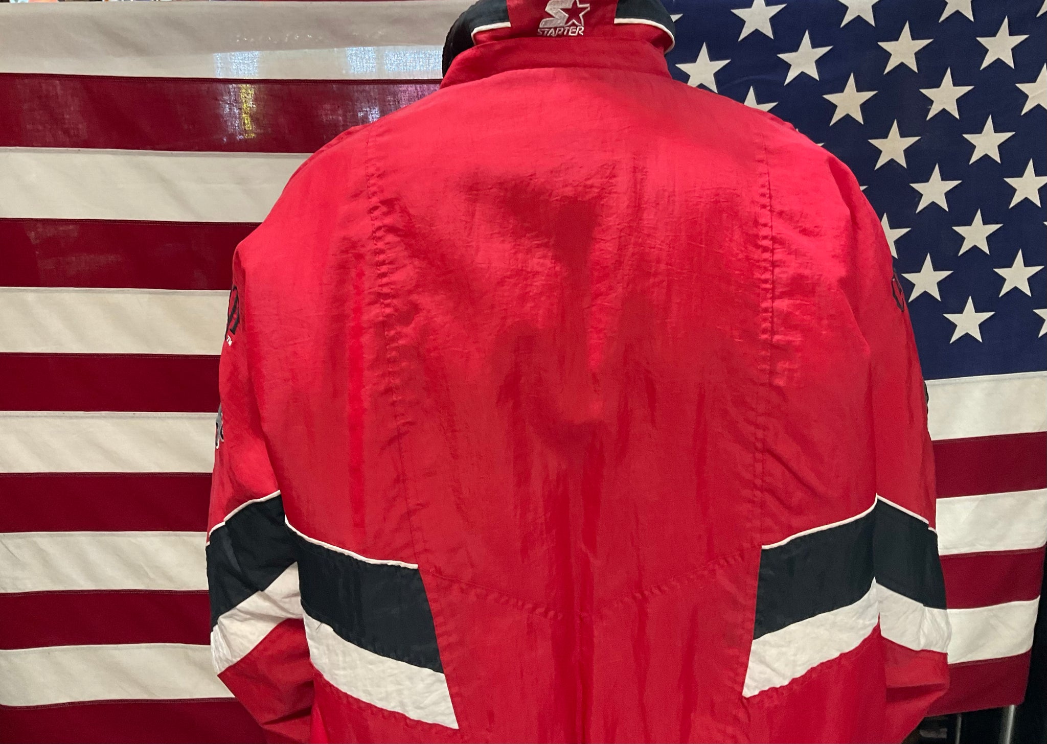 Cincinnati Bearcats™️Vintage 90’s Mens Nylon Sporting Jacket by Starter