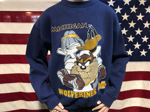 Looney Tunes Daffy Duck-Bugs Bunny-Taz 90’s Vintage Crew Sweat With Michigan Wolverines TM