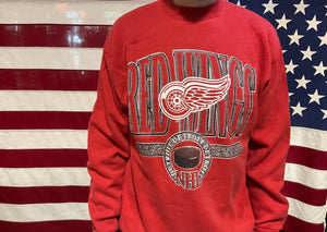 Detroit Red Wings®️NHL 90’s Vintage Crew Sporting Sweat by Logo 7, INC®️Heavy Weight Made in USA