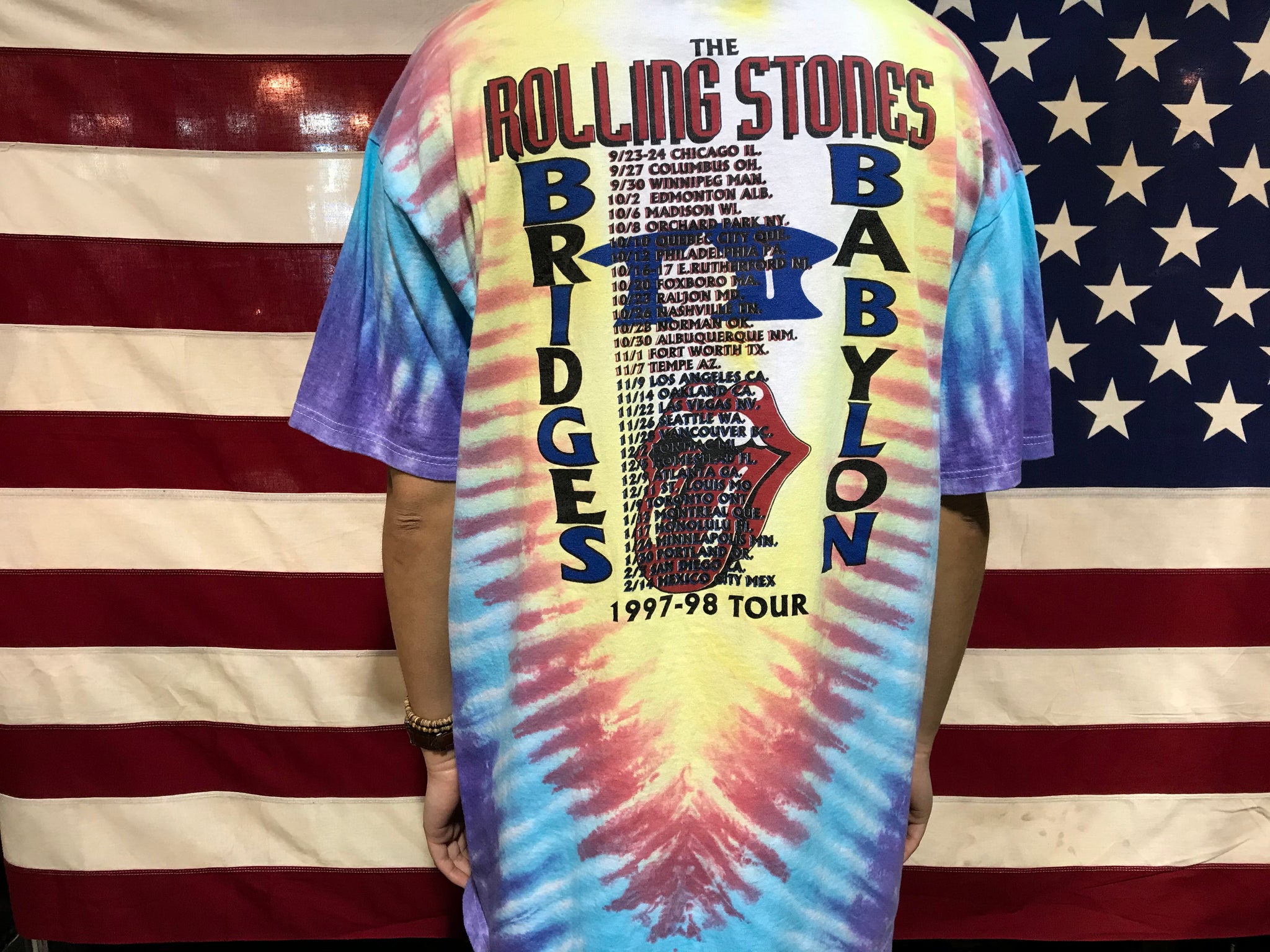 Rolling Stones Vintage 1997 - 1998 Nth American Concert Tour “ Bridges to Babylon “Rock Tie Dye T-Shirt