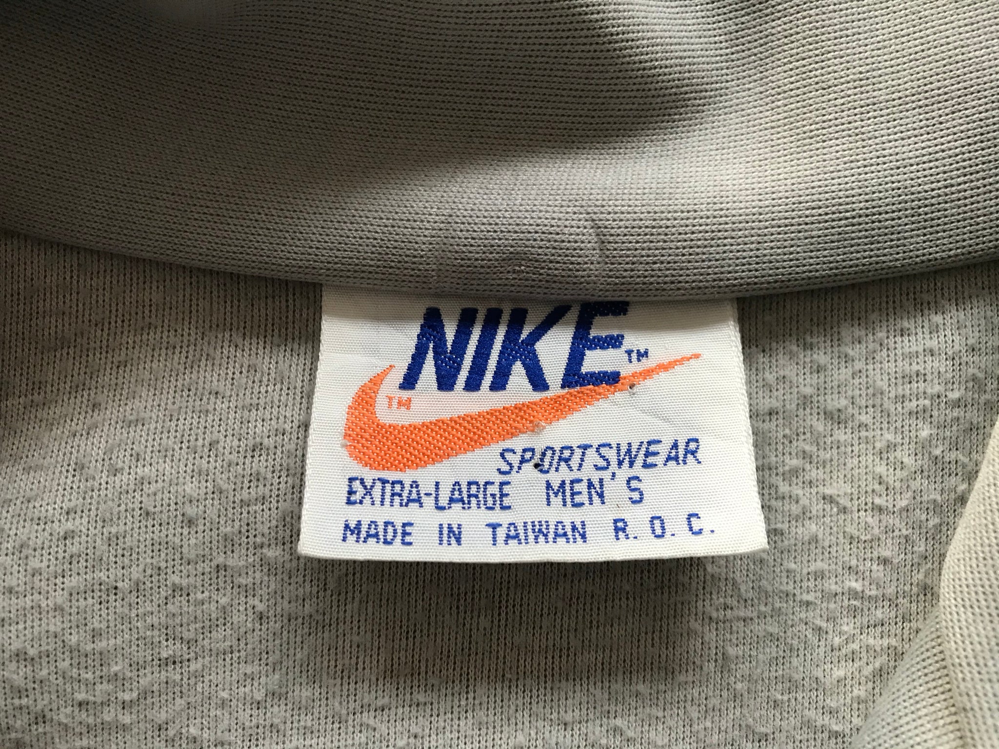 Nike Sportswear 80’s Vintage Zip Up Mens Nylon Track Jacket