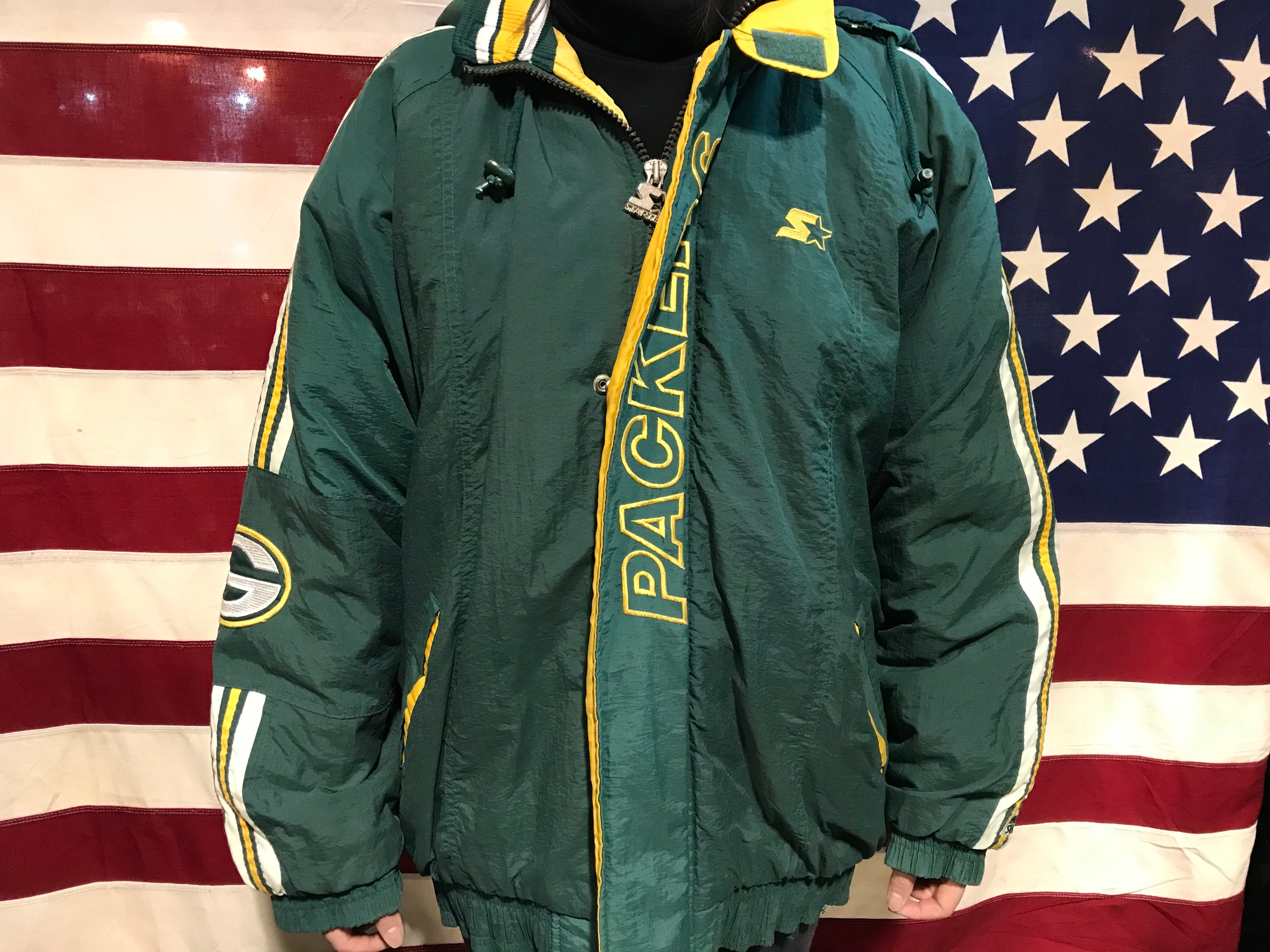 Green Bay Packers NFL Vintage Hooded 90's Nylon Mens ProLine Starter J – American  Vintage Clothing Co.