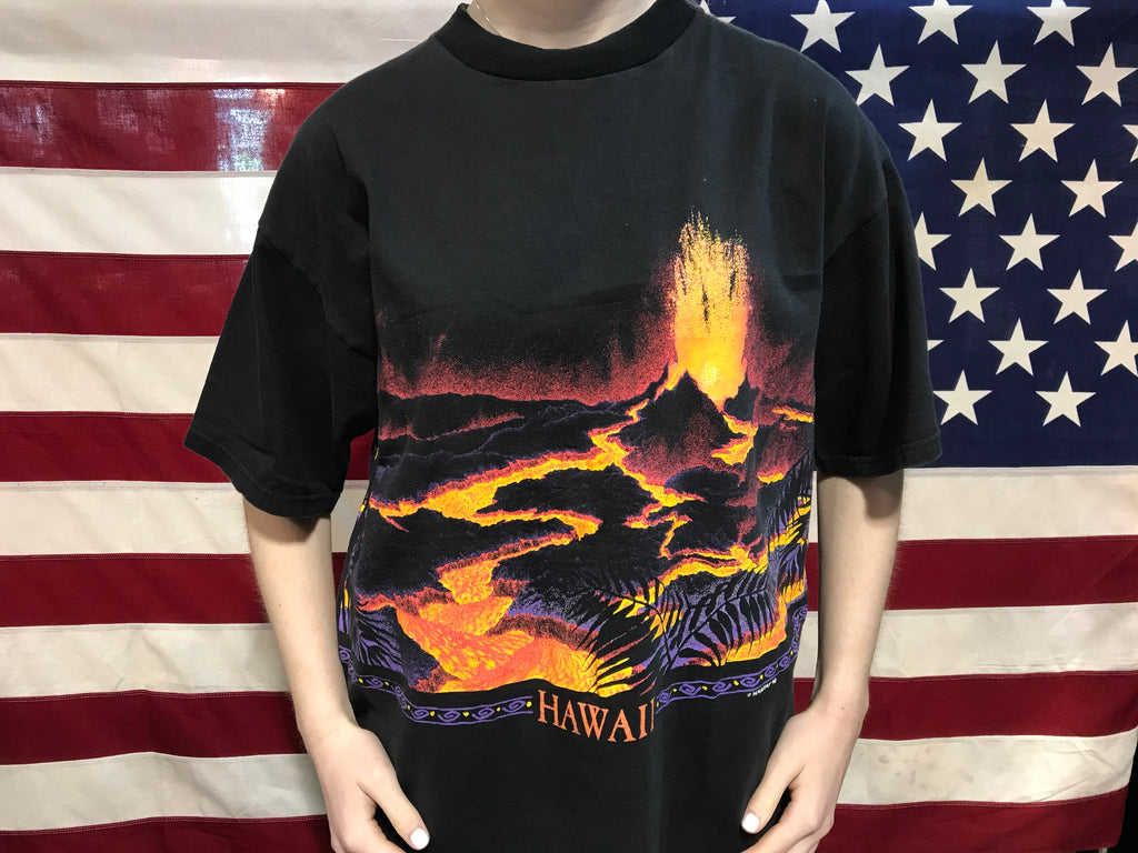 Habitat 1992 Vintage T-shirt “ Hawaii Volcano “ Design Double Sided by Habitat USA