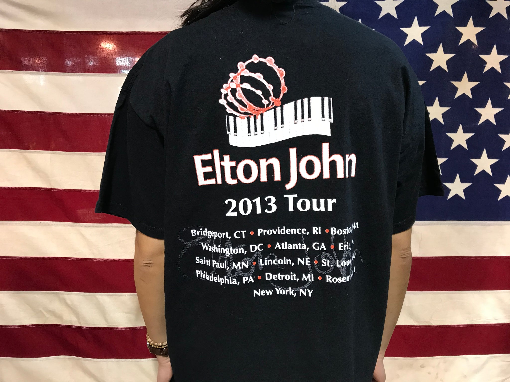 Elton John 2013 Tour Original Vintage Rock T-Shirt Black XL
