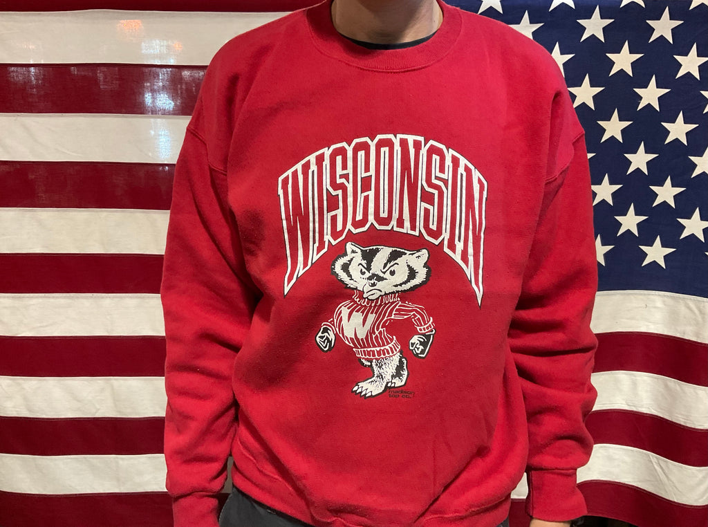 Wisconsin Badgers 90’s Vintage Crew Sporting Sweat by Lee®️Heavyweight  Made in USA
