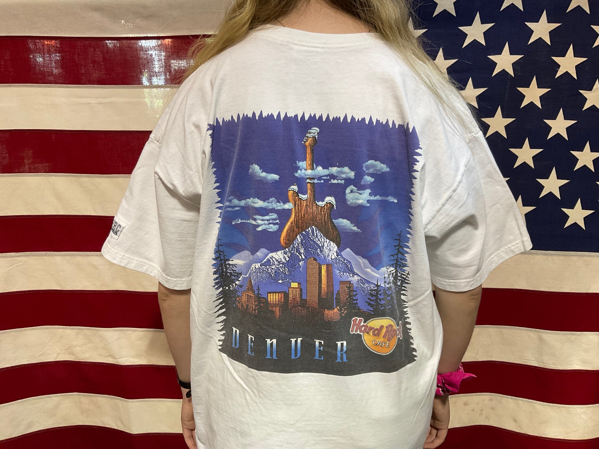 Hard Rock ®️Cafe Denver Vintage 90’s T-Shirt