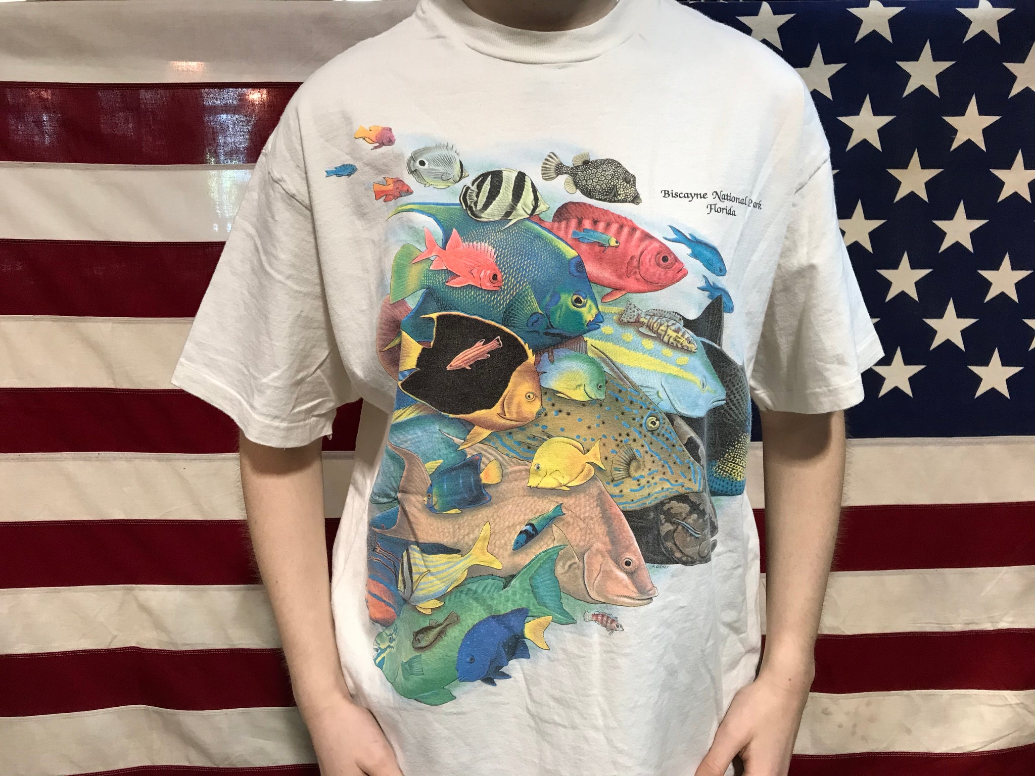 Animal Print 90's Vintage T-shirt “ Tropical Fish “ Design Made in USA –  American Vintage Clothing Co.