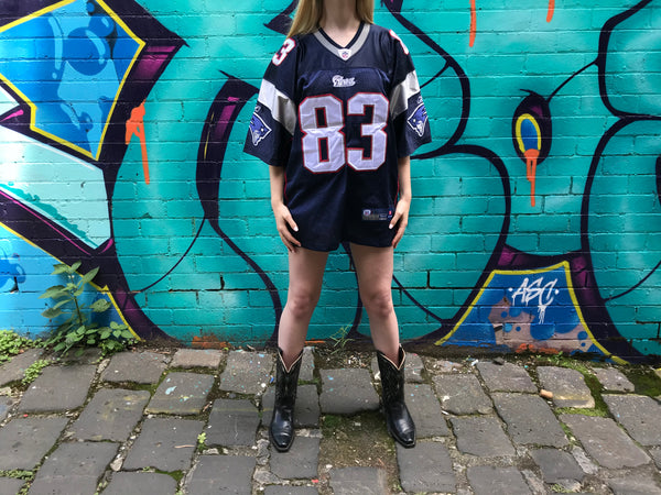 oversized football jersey outfit