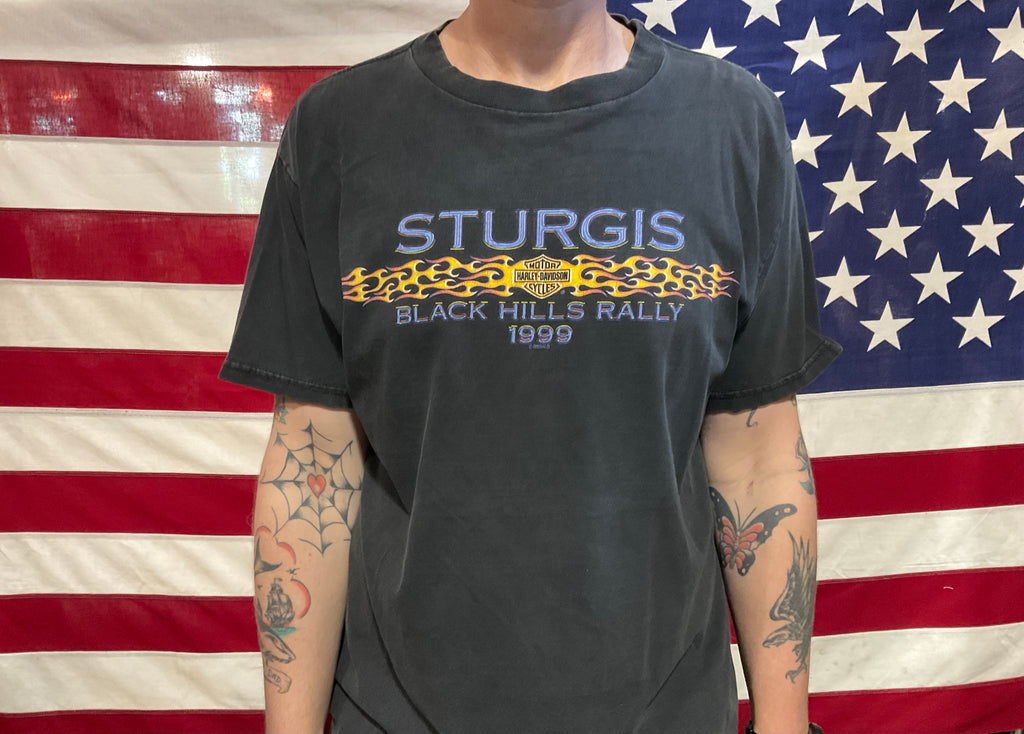 Harley Davidson Vintage Mens T-Shirt Print Year ©️1999 H-D Sturgis Black Hills Rally Made In USA