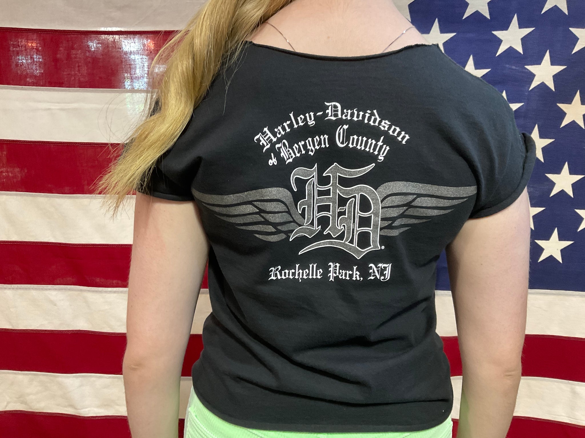 Womens Vintage Harley Davidson ©️2005 H-D Rochelle Park, NJ.  Eagle Print T-Shirt