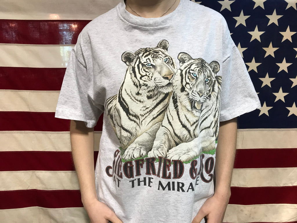 Animal Print 90’s Vintage T-Shirt “ White Tigers “ Siegfried & Roy At The Mirage by Habitat Designs USA